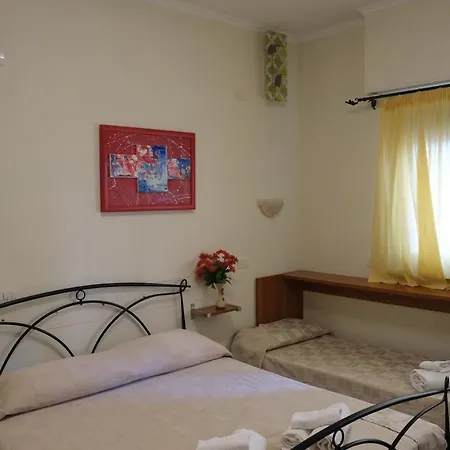 La Porta Гостевой дом Рим
